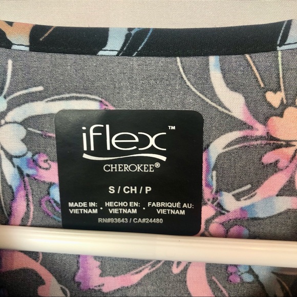 Cherokee iFlex V-Neck Knit Panel Butterfly Scrub Top - Picture 5 of 5